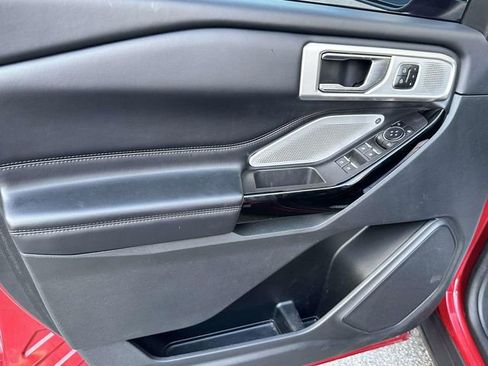 Used 2022 Ford Explorer Platinum w/ Equipment Group 601A image 35