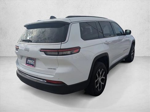Used 2025 Jeep Grand Cherokee L Limited RWD image 5