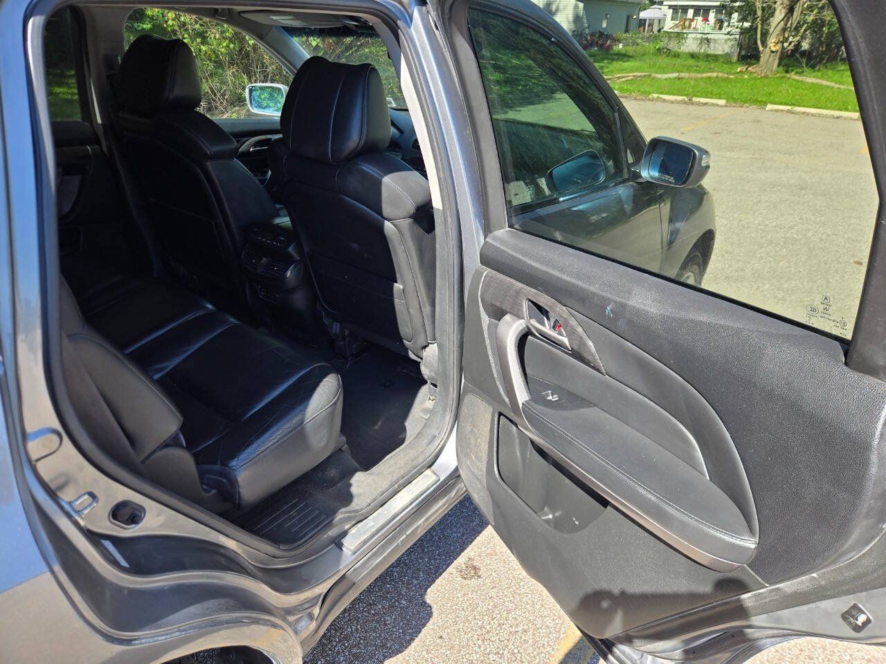 Used 2009 Acura MDX w/ Tech & Entertainment Pkg AWD/4WD image 28