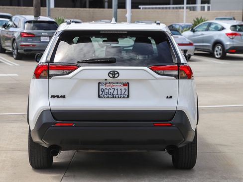 Certified 2021 Toyota RAV4 LE FWD image 7