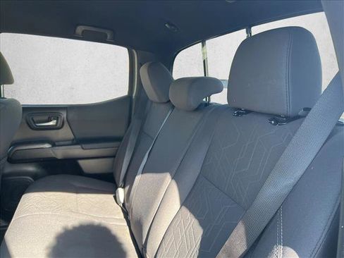 Certified 2019 Toyota Tacoma TRD Sport image 17