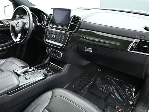 Used 2017 Mercedes-Benz GLS 550 4MATIC image 22