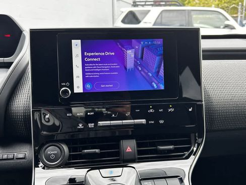 Certified 2024 Subaru Solterra AWD/4WD image 17