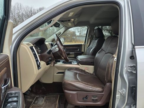 Used 2017 RAM 3500 Laramie Longhorn image 7