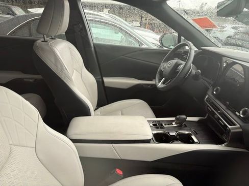 Certified 2025 Lexus RX 350 w/ Convenience Package AWD/4WD image 3