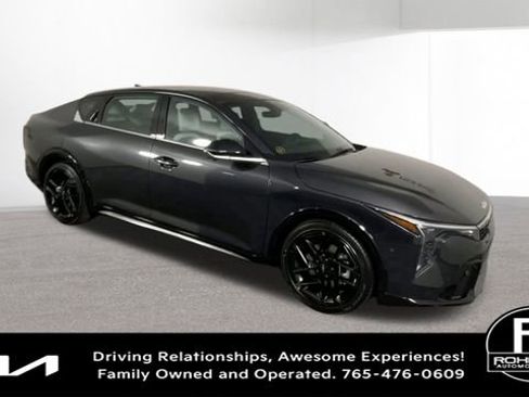 New 2025 Kia K4 GT-Line Turbo image 2