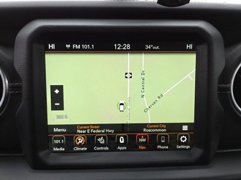 Used 2022 Jeep Gladiator Overland w/ Cold Weather Group image 7