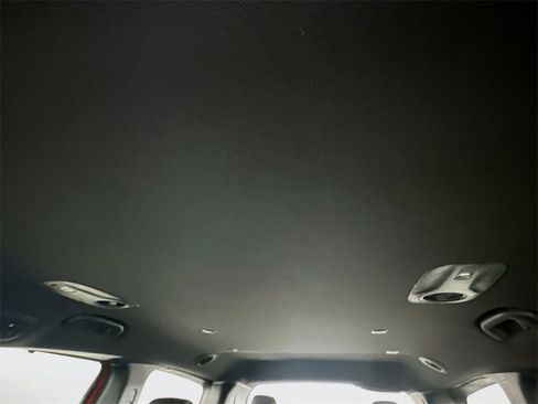 New 2026 Chrysler Pacifica Select image 14