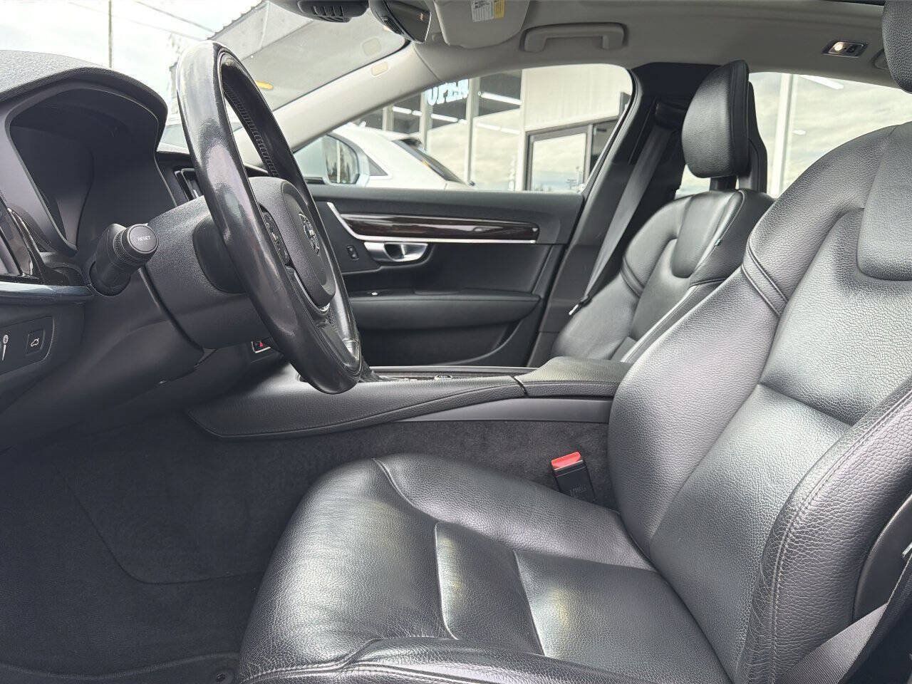 Used 2018 Volvo S90 T5 Momentum w/ Convenience Package AWD/4WD image 32