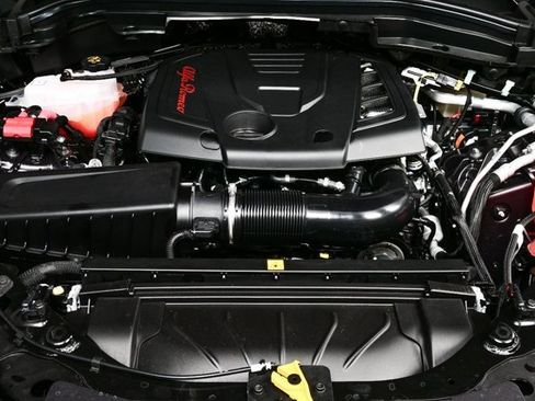 New 2025 Alfa Romeo Stelvio Sprint w/ Convenience Package image 33