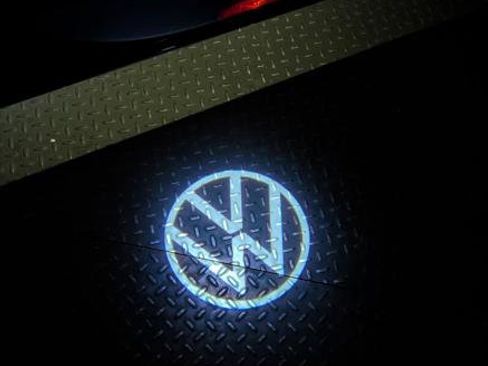 Used 2022 Volkswagen Atlas Cross Sport SEL Premium R-Line AWD/4WD image 32