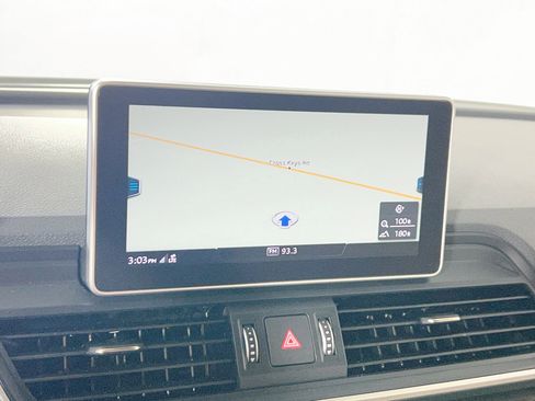 Used 2018 Audi Q5 2.0T Premium Plus w/ Premium Plus Package image 13