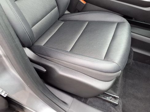 Used 2025 Chevrolet Equinox LT w/ Convenience Package II AWD/4WD image 48