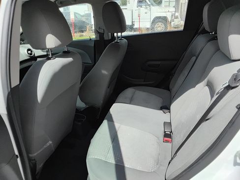 Used 2017 Chevrolet Sonic LT image 9