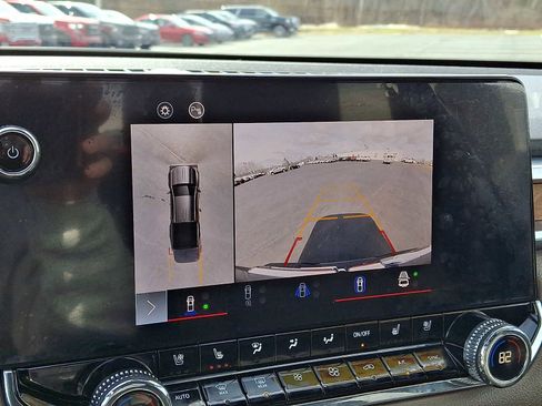 Certified 2023 GMC Canyon Denali w/ Denali Black Edition image 19