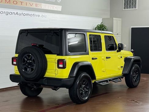 Used 2022 Jeep Wrangler Unlimited Sport image 3