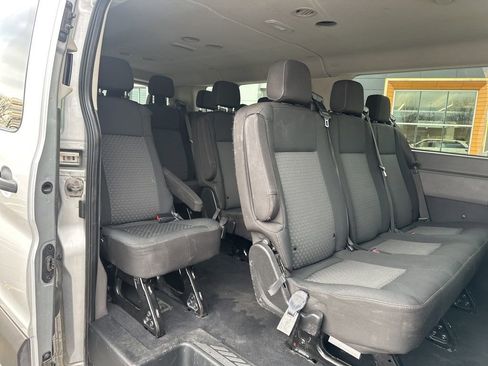 Used 2022 Ford Transit 350 XLT image 26