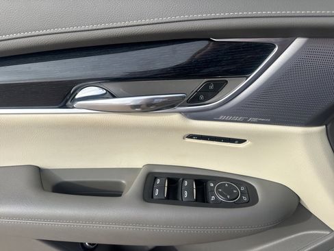 Used 2024 Cadillac XT6 Premium Luxury w/ Technology Package image 14