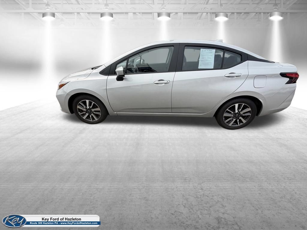 Used 2024 Nissan Versa SV FWD image 5