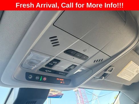 Used 2021 GMC Terrain SLT w/ Infotainment Package II AWD/4WD image 8