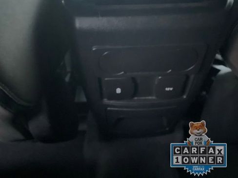 Used 2023 Ford Explorer XLT image 16