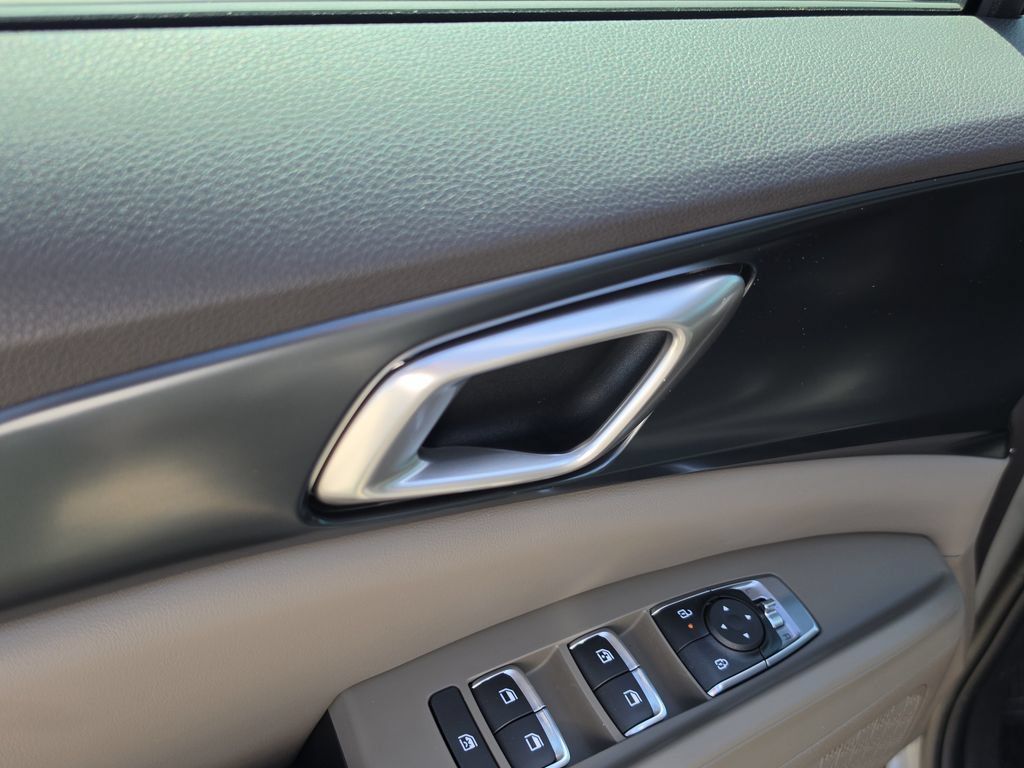 New 2027 Kia Carnival LX FWD image 19