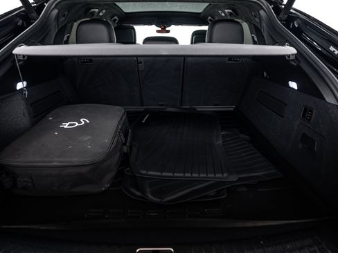 Certified 2026 Porsche Cayenne Turbo image 27