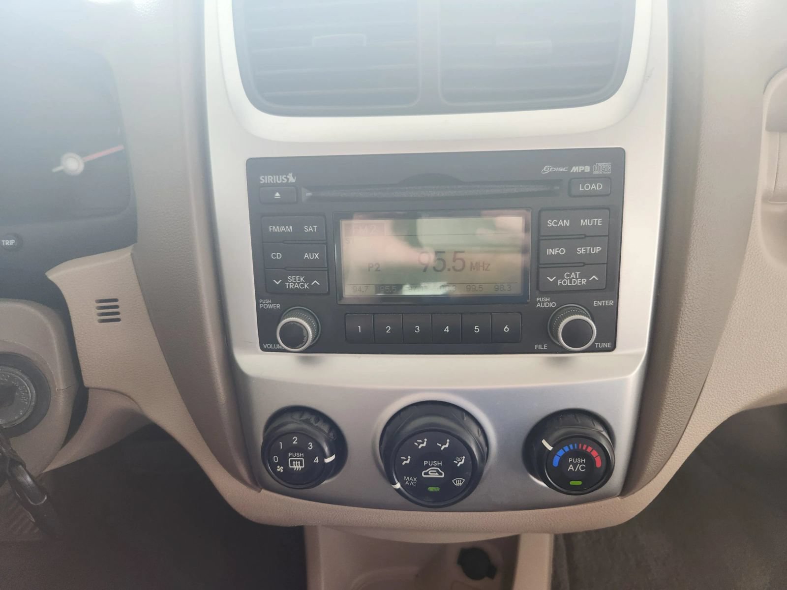 Used 2009 Kia Sportage EX w/ Luxury Pkg AWD/4WD image 18