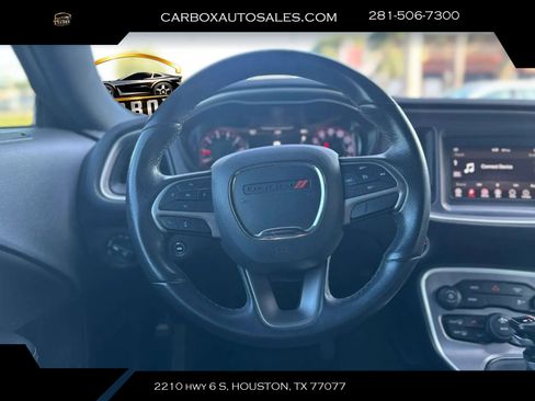 Used 2019 Dodge Challenger SXT w/ Blacktop Package RWD image 10