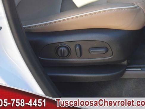 Certified 2023 Chevrolet Traverse Premier image 28