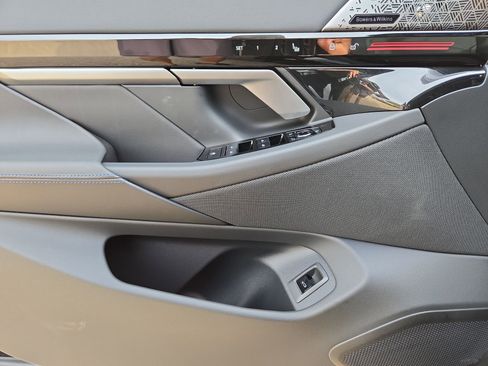 New 2026 BMW 530i xDrive 530i xDrive w/ M Sport Package image 15