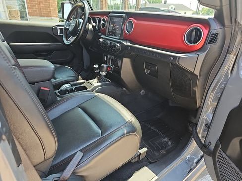 Used 2021 Jeep Wrangler Rubicon AWD/4WD image 22