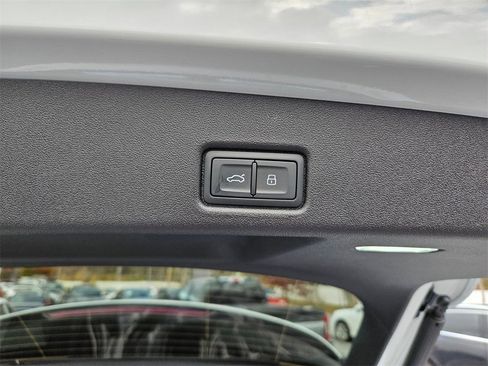 Used 2025 Audi Q5 Premium Plus image 22