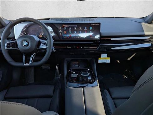 New 2026 BMW 530i xDrive image 15
