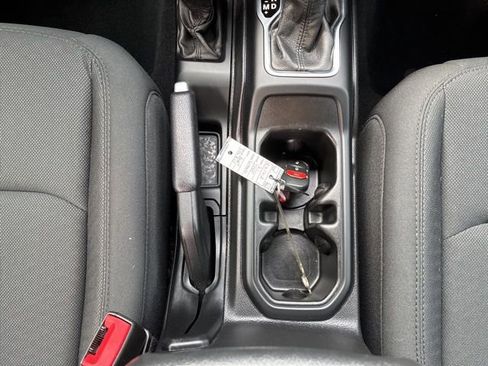 Used 2021 Jeep Wrangler Unlimited Sport image 36