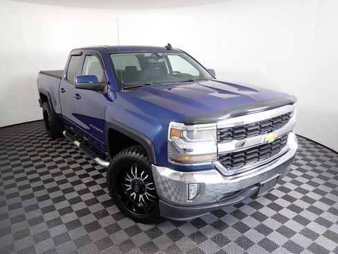 Used 2016 Chevrolet Silverado 1500 LT w/ All Star Edition AWD/4WD image 5