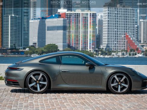 Used 2022 Porsche 911 Carrera RWD image 13