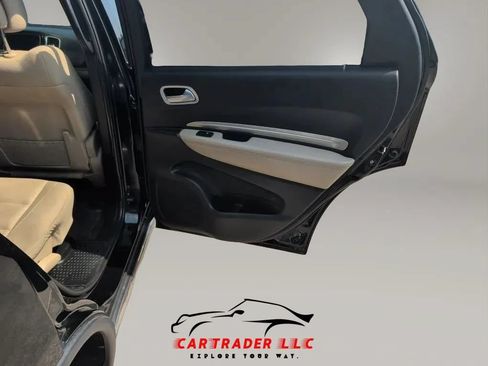 Used 2019 Dodge Durango SXT AWD/4WD image 16