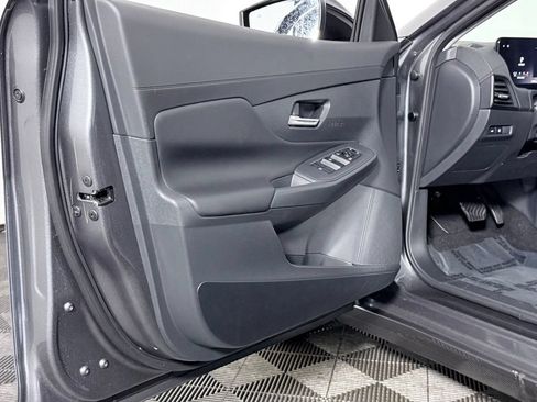 Certified 2026 Nissan Sentra SV w/ SV Convenience Package FWD image 31