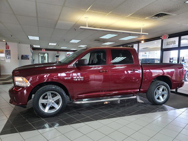 Used 2017 RAM 1500 Express AWD/4WD image 1