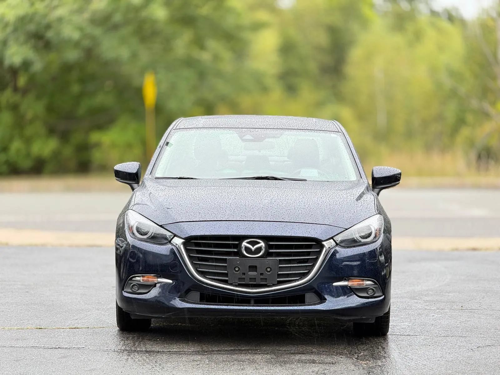 Used 2018 MAZDA MAZDA3 Grand Touring FWD image 3