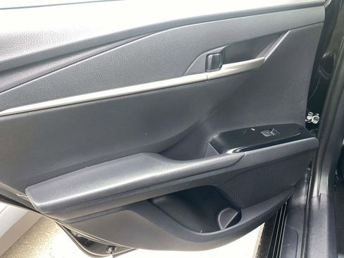 Used 2025 Toyota Camry LE image 42