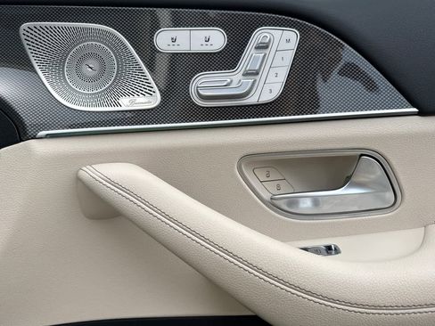 Used 2022 Mercedes-Benz GLS 450 4MATIC image 20
