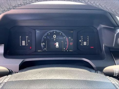 Used 2025 Toyota 4Runner SR5 AWD/4WD image 18
