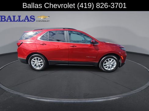 Certified 2024 Chevrolet Equinox LT image 9