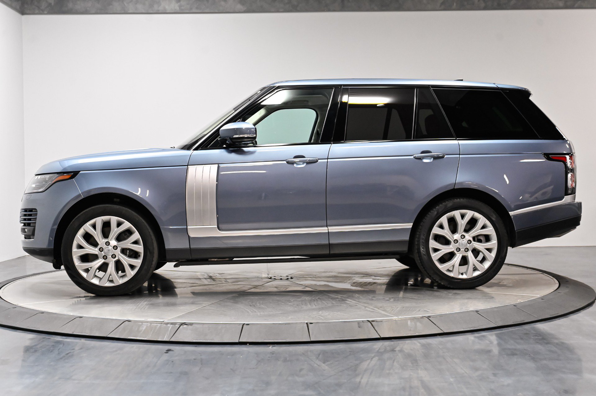 Used 2021 Land Rover Range Rover Westminster Edition AWD/4WD image 14