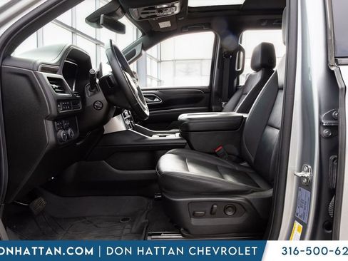 Used 2024 Chevrolet Tahoe Z71 w/ Luxury Package AWD/4WD image 3
