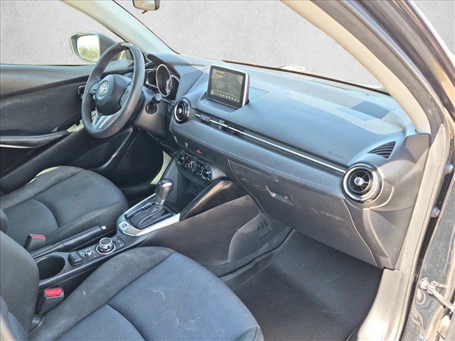Used 2017 Toyota Yaris iA FWD image 18