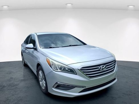 Used 2015 Hyundai Sonata SE FWD image 9