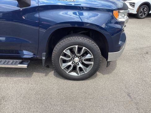 Used 2022 Chevrolet Silverado 1500 LT AWD/4WD image 20